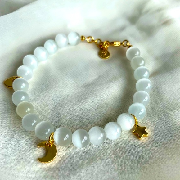 White Moonstone Gemstone Charm Bracelet - Picture 5 of 9